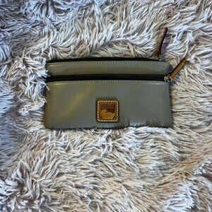 Dooney & Bourke